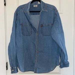 Vintage Levi’s jean shirt